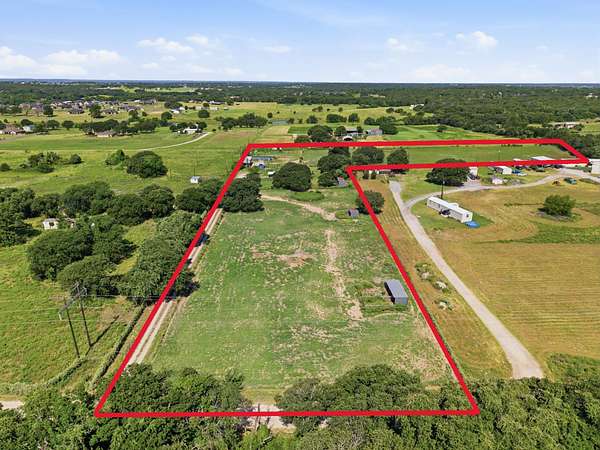 7 Acres of Land with Home for Sale in Azle, Texas