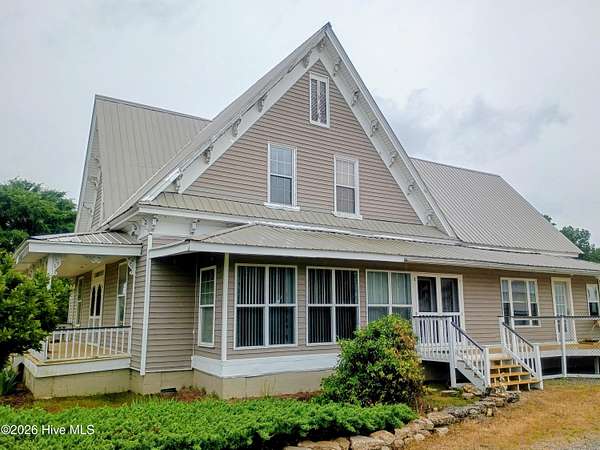 4.36 Acres of Land with Home for Sale in Laurinburg, North Carolina