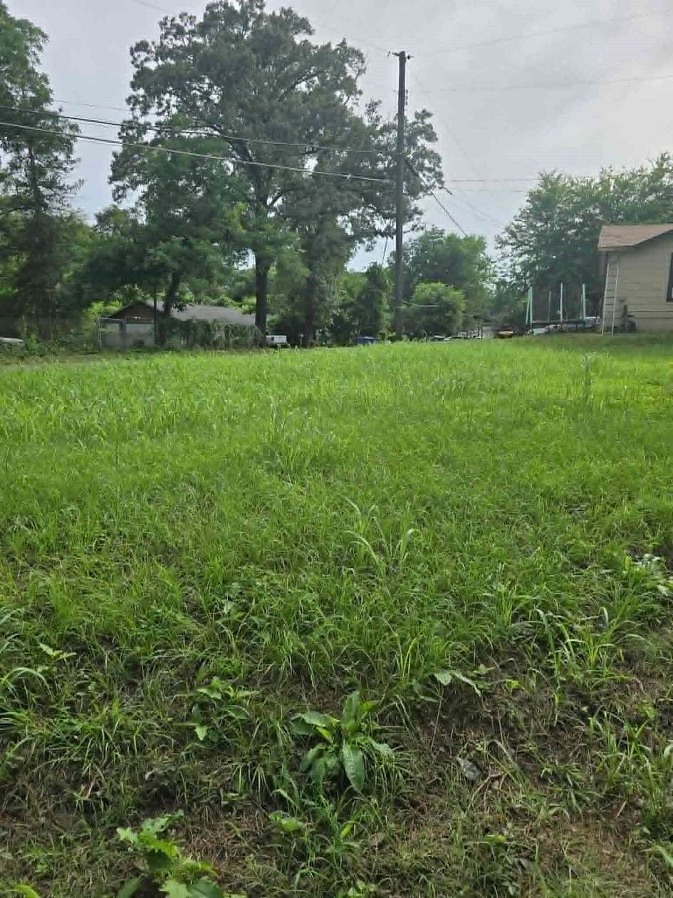 0.06 Acres of Residential Land for Sale in Daingerfield, Texas