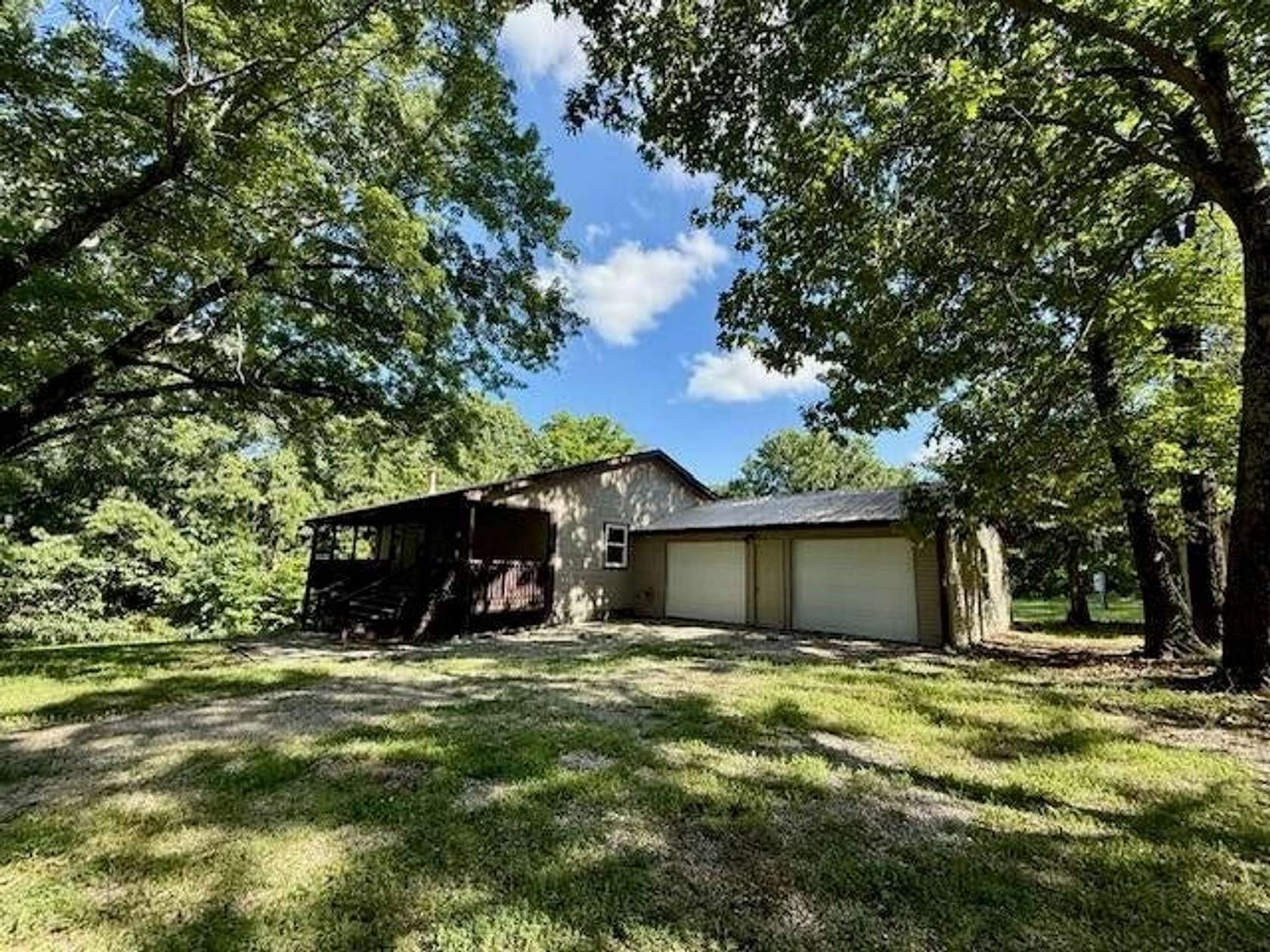 4.7 Acres of Land with Home for Sale in West Plains, Missouri