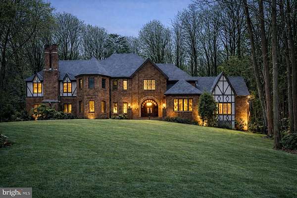 5 Acres of Land with Home for Sale in Fairfax Station, Virginia