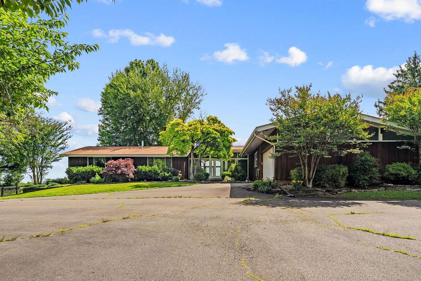 14.8 Acres of Land with Home for Sale in Broad Run, Virginia