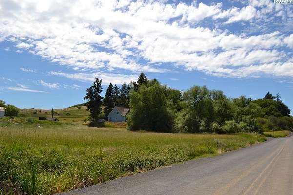 9.54 Acres of Land with Home for Sale in Pullman, Washington