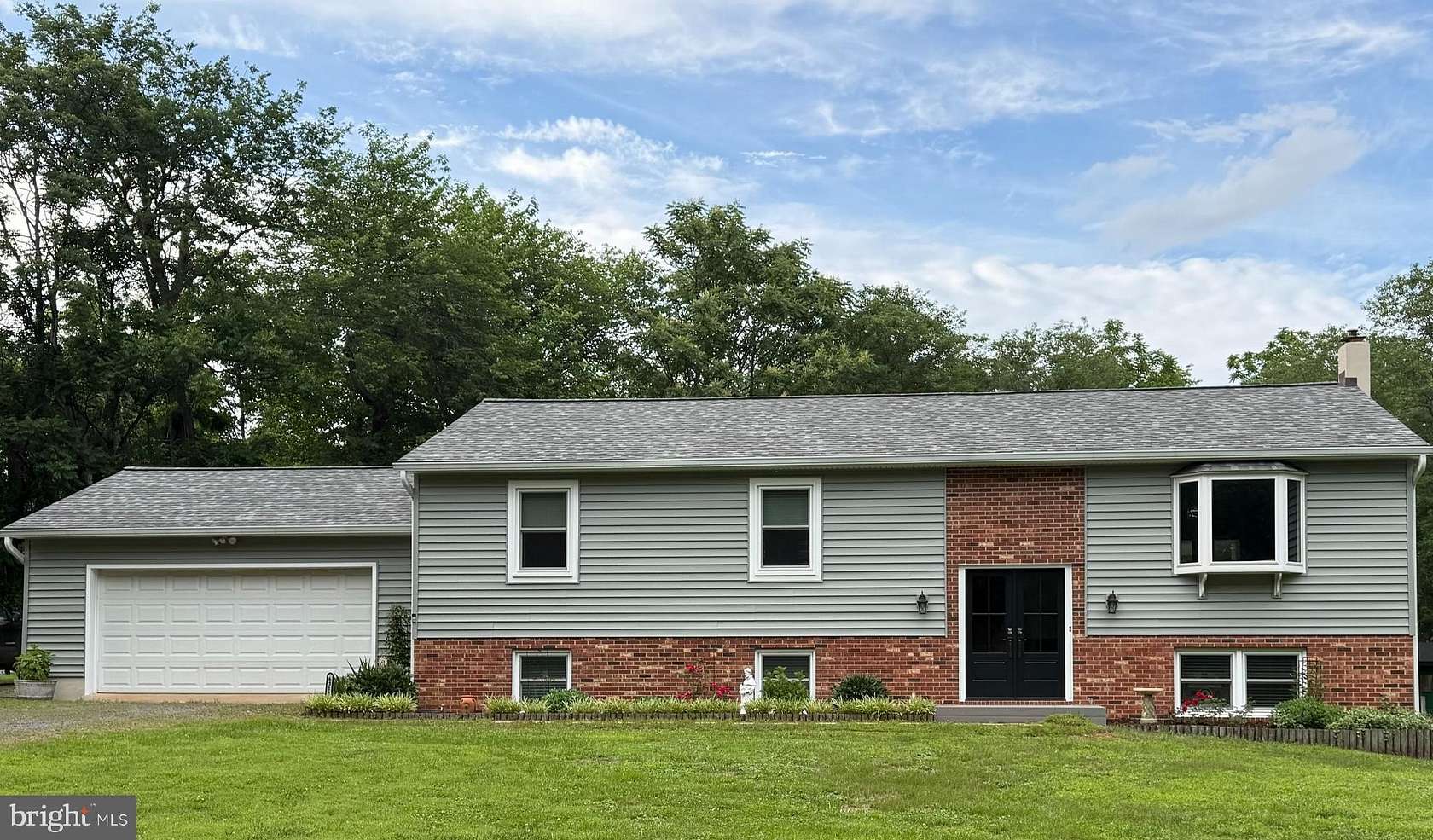 2.44 Acres of Land with Home for Sale in Warrenton, Virginia