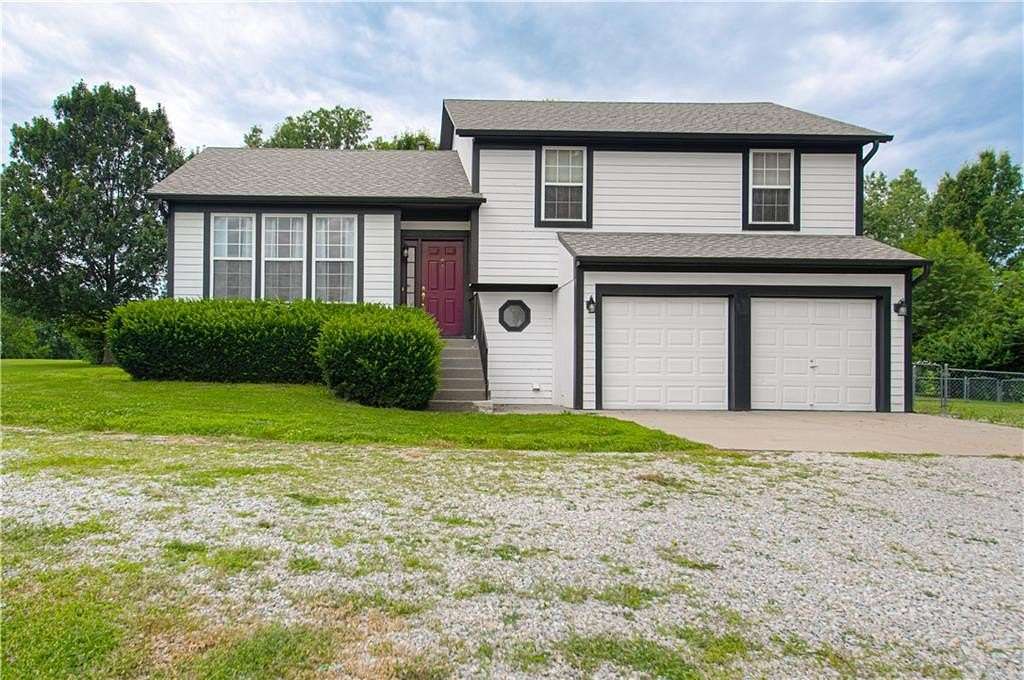 3 Acres of Land with Home for Sale in Liberty, Missouri