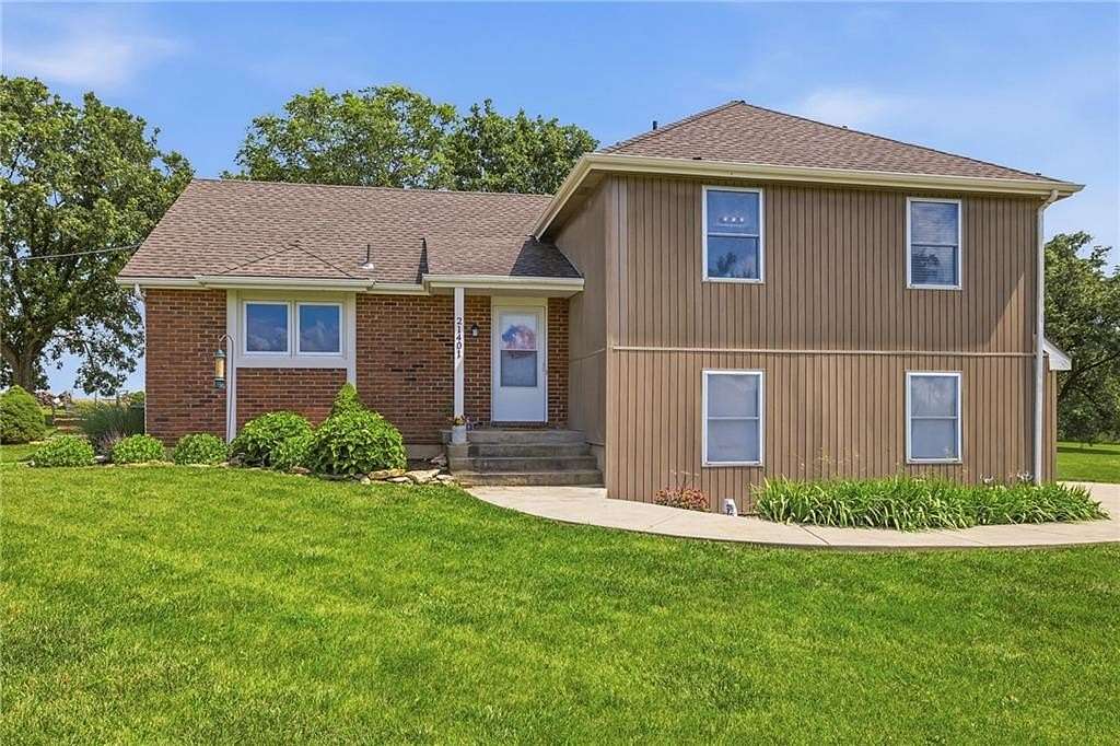 1.89 Acres of Land with Home for Sale in Spring Hill, Kansas