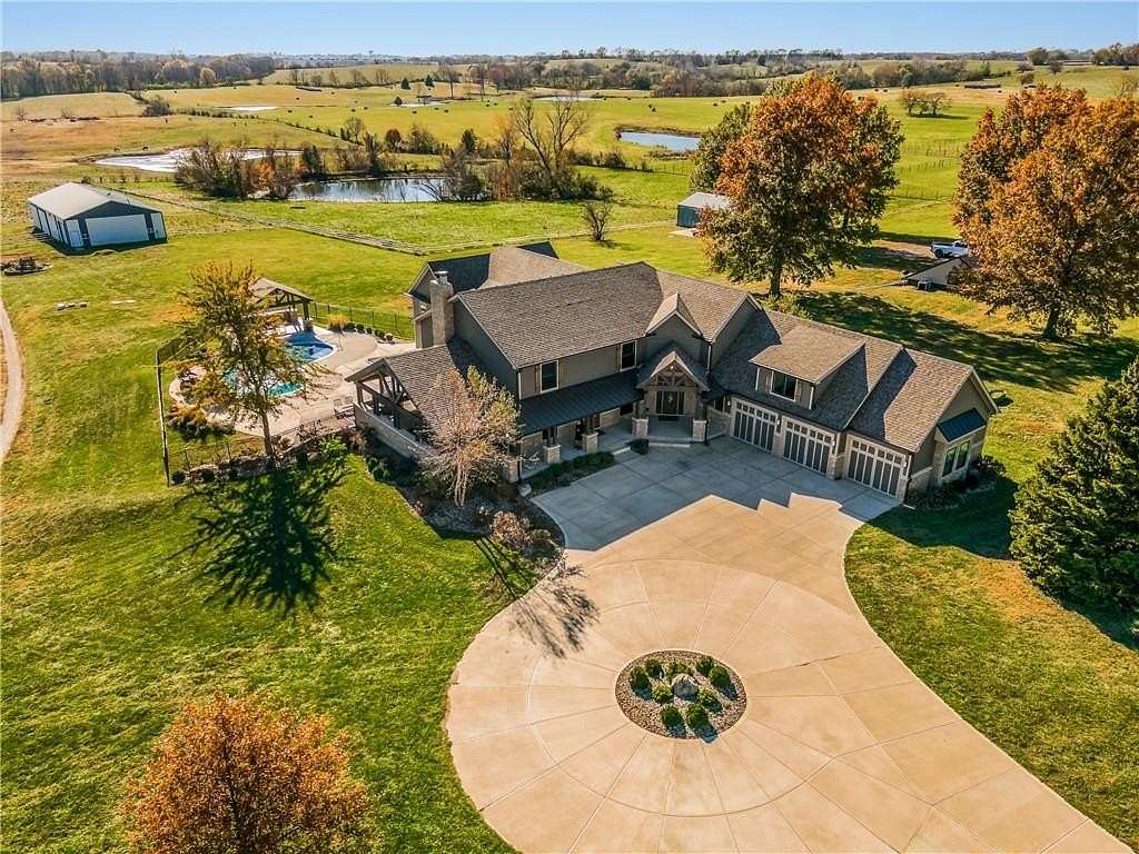 40 Acres of Land with Home for Sale in Kearney, Missouri