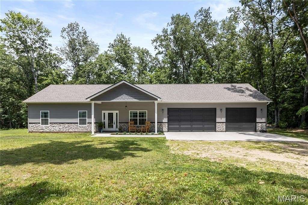 1.63 Acres of Land with Home for Sale in Farmington, Missouri