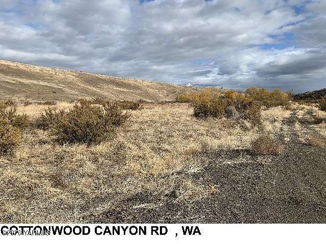 14.8 Acres of Land for Sale in Yakima, Washington