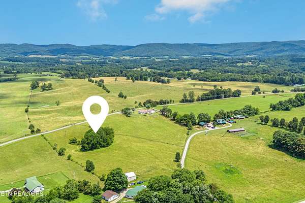 5.27 Acres of Agricultural Land for Sale in Alpine, Tennessee