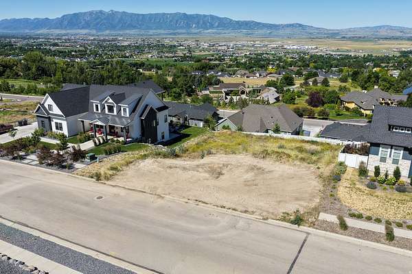 0.34 Acres of Residential Land for Sale in Hyde Park, Utah