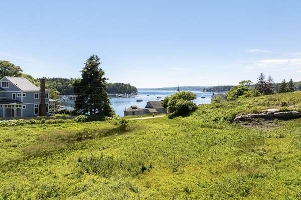 1.12 Acres of Commercial Land for Sale in South Bristol, Maine