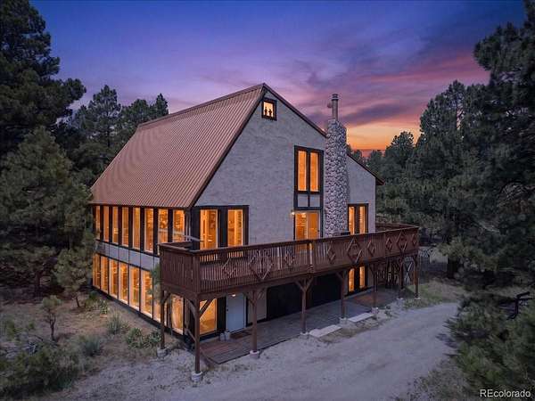 12.2 Acres of Land with Home for Sale in Deer Trail, Colorado