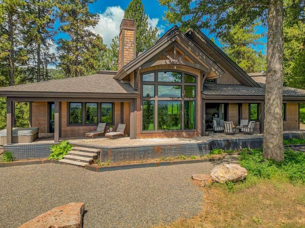 1.58 Acres of Land with Home for Sale in McCall, Idaho