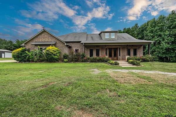 7 Acres of Land with Home for Sale in Bullard, Texas