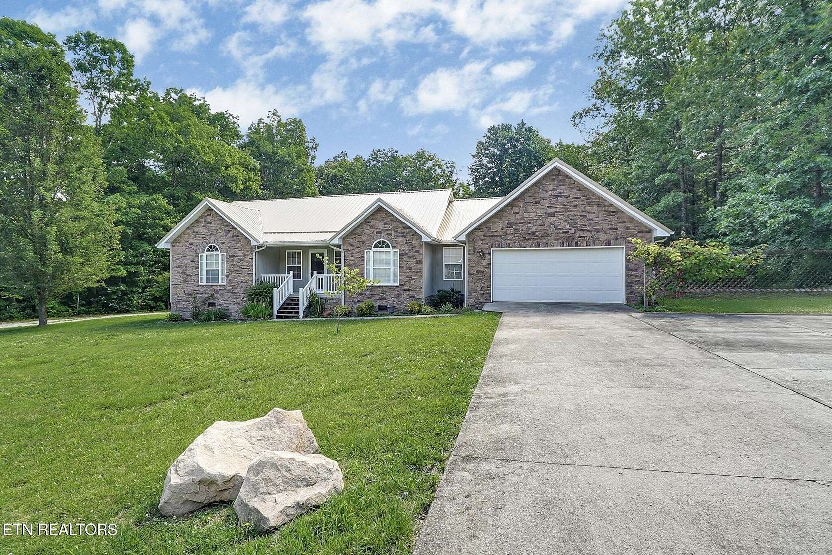 1.68 Acres of Land with Home for Sale in Grimsley, Tennessee