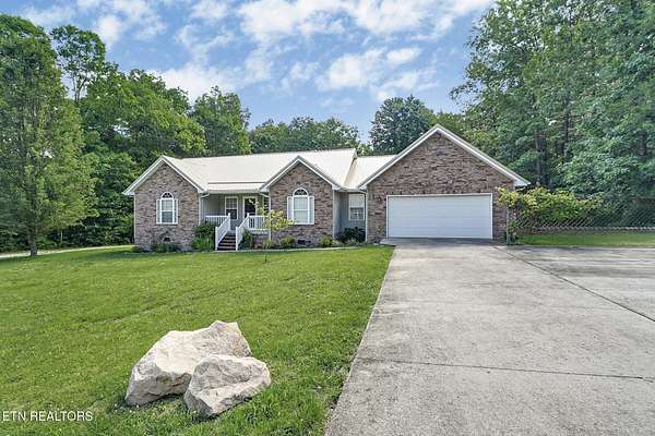 1.68 Acres of Land with Home for Sale in Grimsley, Tennessee