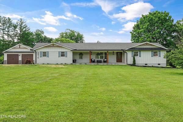 1.78 Acres of Land with Home for Sale in Powell, Tennessee