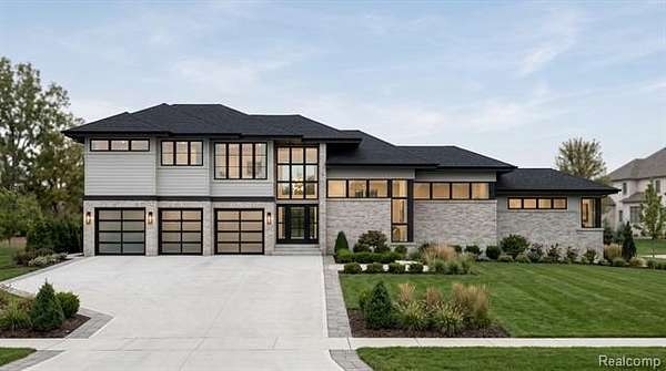 0.54 Acres of Residential Land for Sale in Bloomfield Hills, Michigan