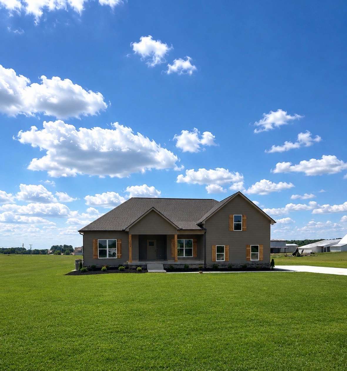 5.23 Acres of Land with Home for Sale in Springfield, Tennessee