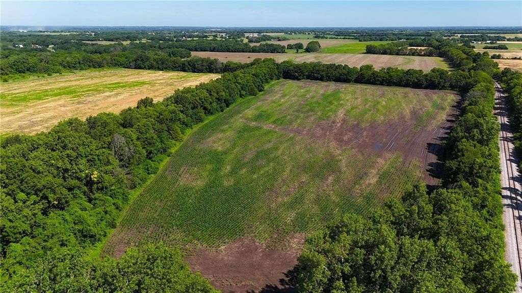 71 Acres of Land for Sale in Harrisonville, Missouri
