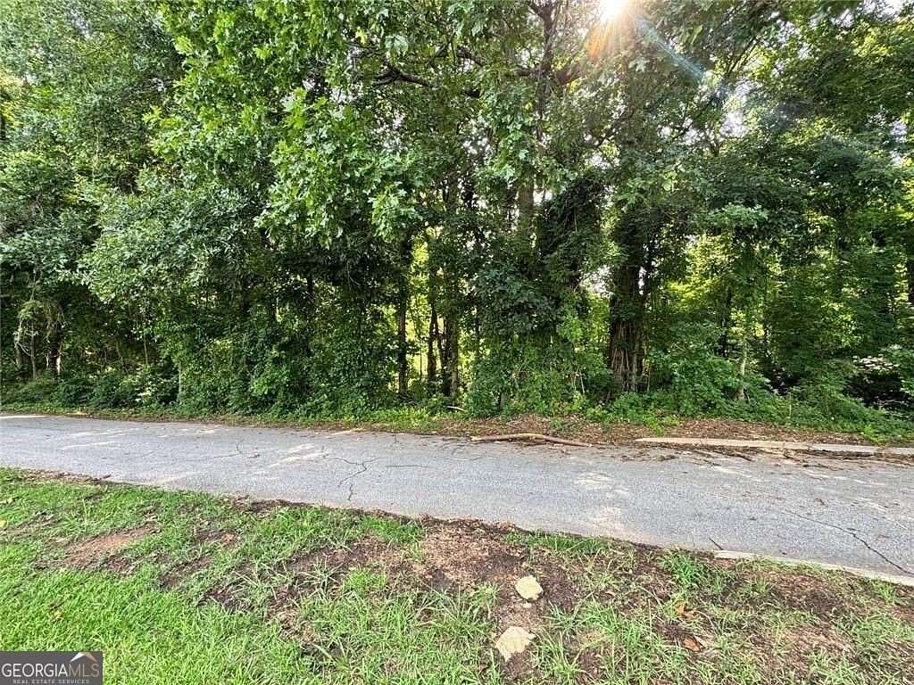 2.6 Acres of Commercial Land for Sale in Jonesboro, Georgia