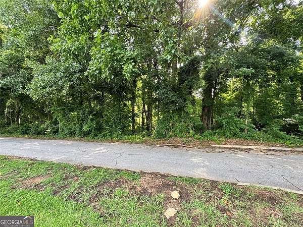 2.6 Acres of Commercial Land for Sale in Jonesboro, Georgia