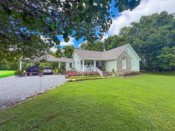 8 Acres of Land with Home for Sale in Pulaski, Tennessee