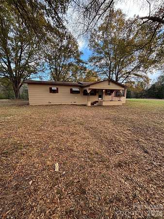 8 Acres of Land with Home for Lease in McConnells, South Carolina