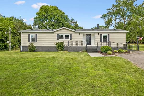 3.83 Acres of Land with Home for Sale in Hermitage, Tennessee