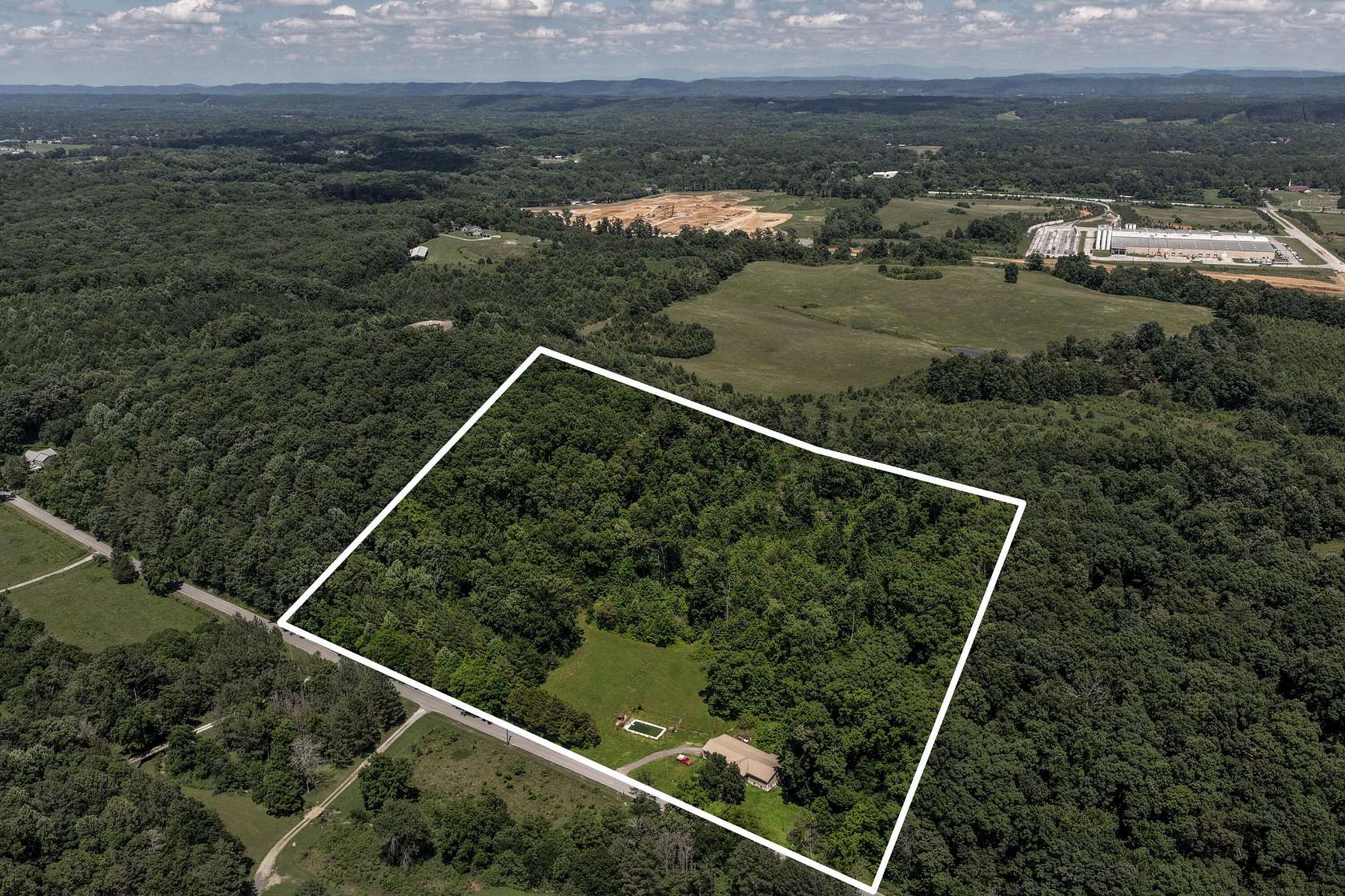11.9 Acres of Land with Home for Sale in LaFayette, Georgia