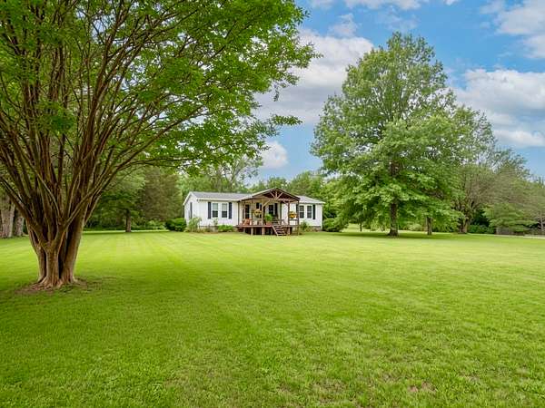 2.49 Acres of Land with Home for Sale in Lebanon, Tennessee