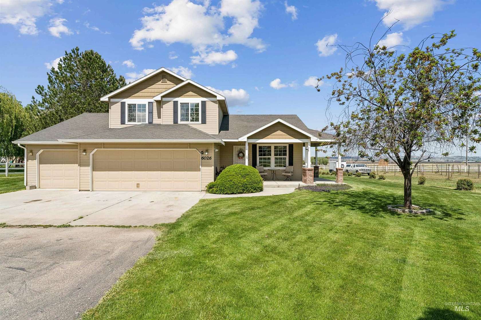 2 Acres of Land with Home for Sale in Marsing, Idaho
