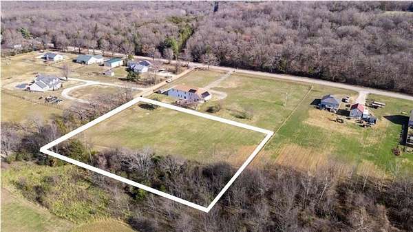 2.5 Acres of Residential Land for Sale in Prairie Grove, Arkansas