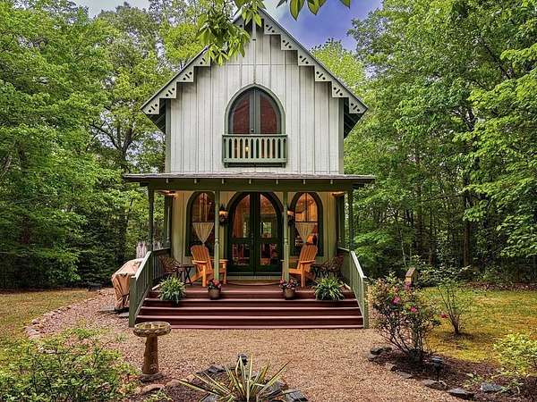 2.1 Acres of Land with Home for Sale in Irvington, Virginia