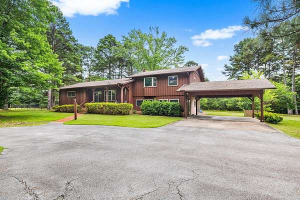 3.39 Acres of Land with Home for Sale in Heber Springs, Arkansas