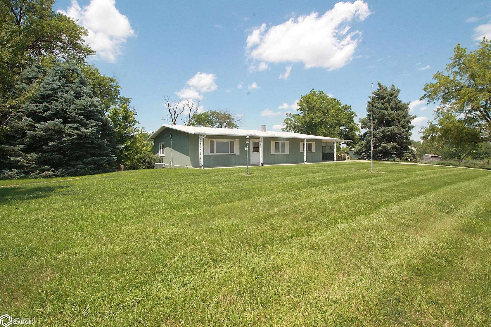15 Acres of Land with Home for Sale in Clarinda, Iowa