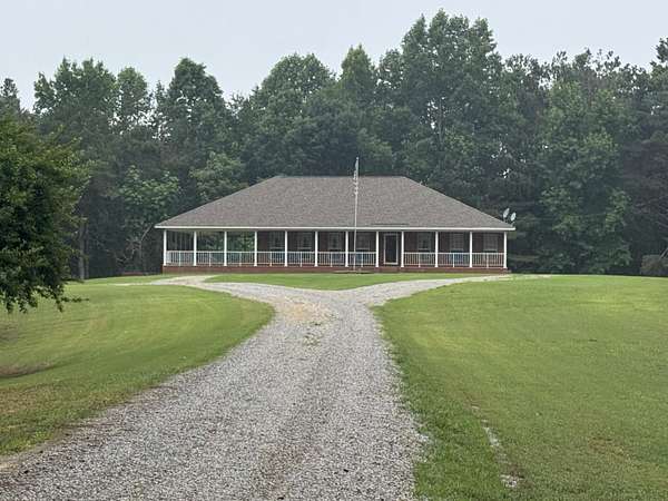 4 Acres of Land with Home for Sale in New Albany, Mississippi