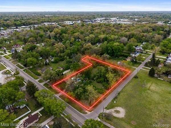 1.89 Acres of Residential Land for Sale in Southfield, Michigan