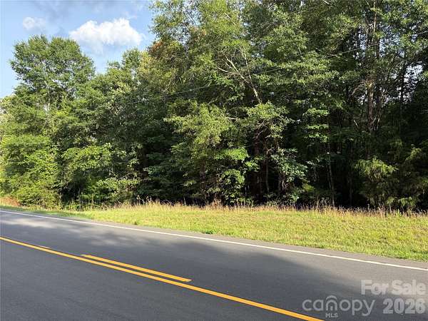 5 Acres of Residential Land for Sale in Edgemoor, South Carolina