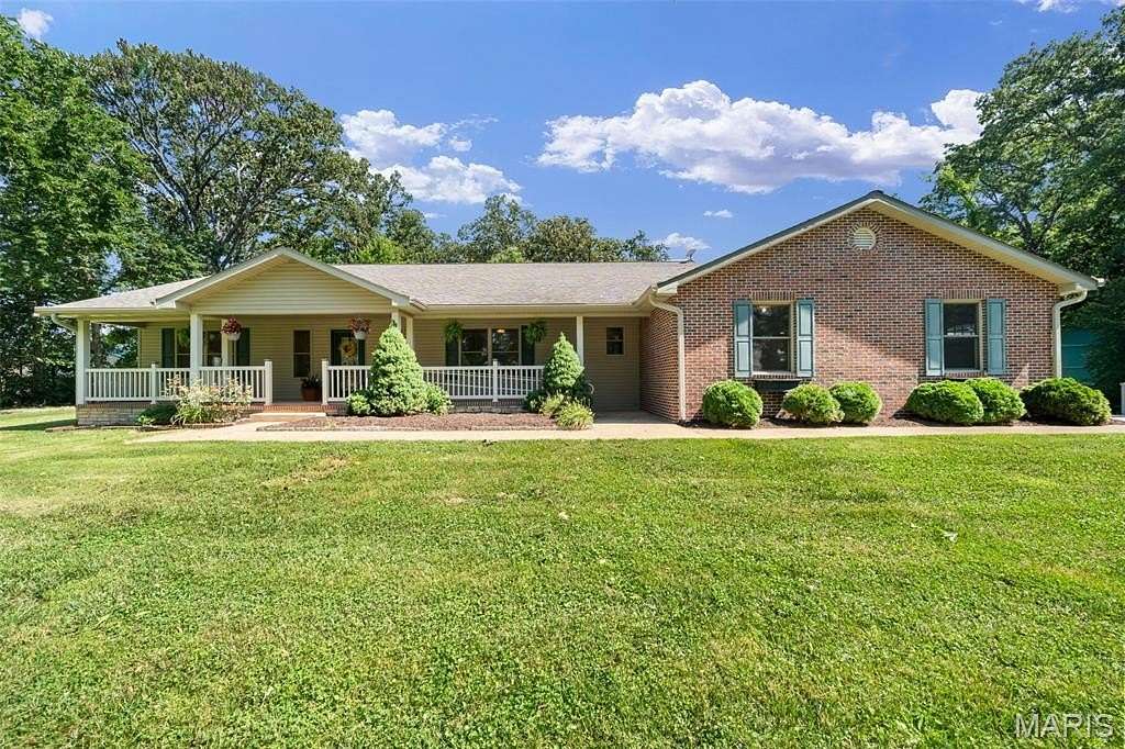 4.44 Acres of Land with Home for Sale in Fults, Illinois