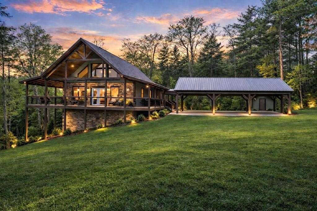2.58 Acres of Land with Home for Sale in Blue Ridge, Georgia