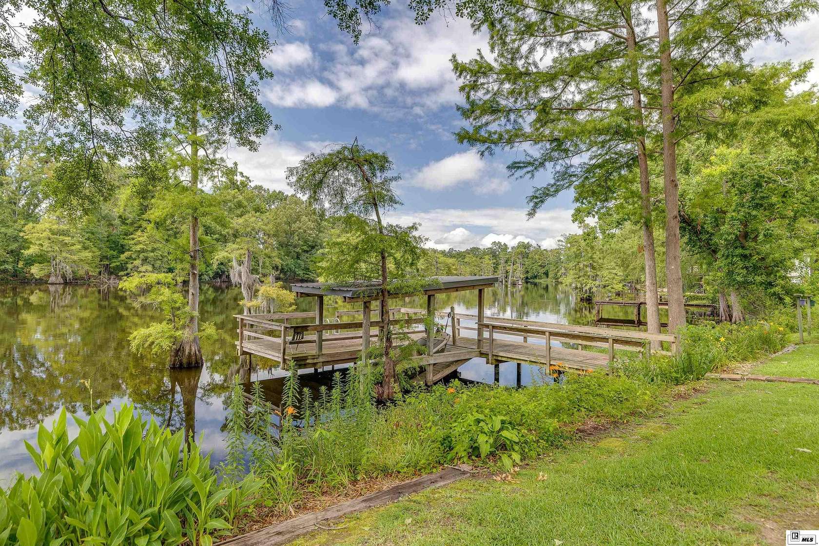 1.59 Acres of Land with Home for Sale in Monroe, Louisiana