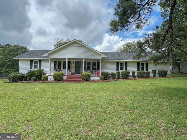 3.13 Acres of Land with Home for Sale in Dublin, Georgia