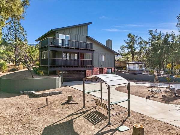 4 Acres of Land with Home for Sale in Banning, California