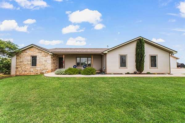 3 Acres of Land with Home for Sale in Seminole, Texas