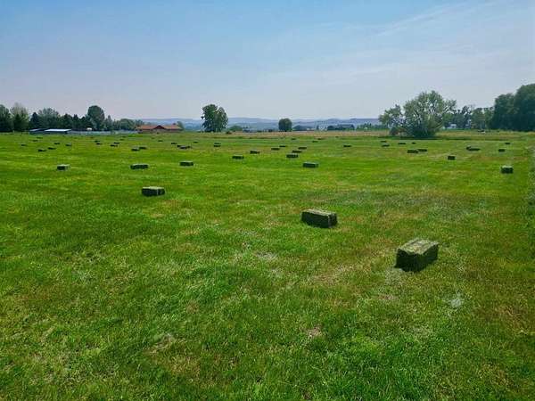5 Acres of Residential Land for Sale in Cody, Wyoming