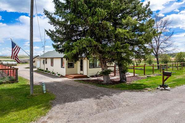 20 Acres of Land with Home for Sale in Great Falls, Montana