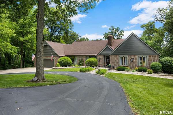 2.35 Acres of Land with Home for Sale in Brimfield, Illinois