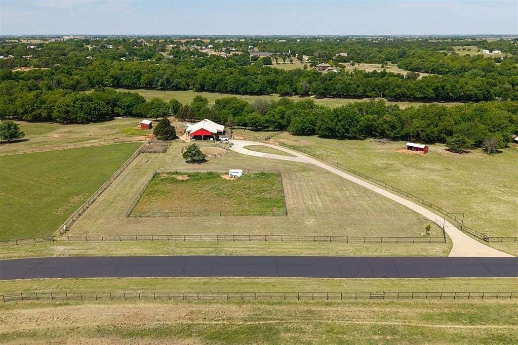 19.7 Acres of Agricultural Land for Sale in Edmond, Oklahoma